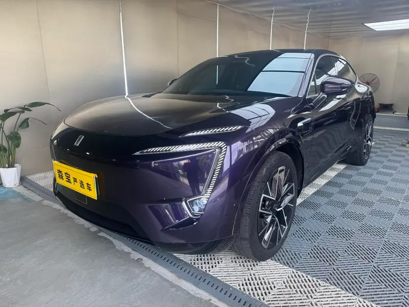 Avatr 11 Long Range Single Motor Edition 5 Seater, 2023 — фото 1