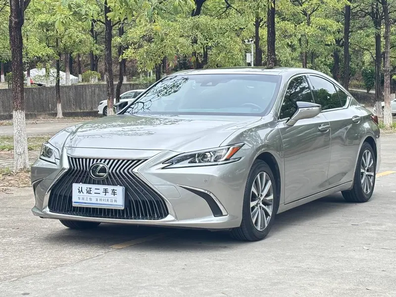 Lexus ES 260 F SPORT CN5, 2018 — фото 1