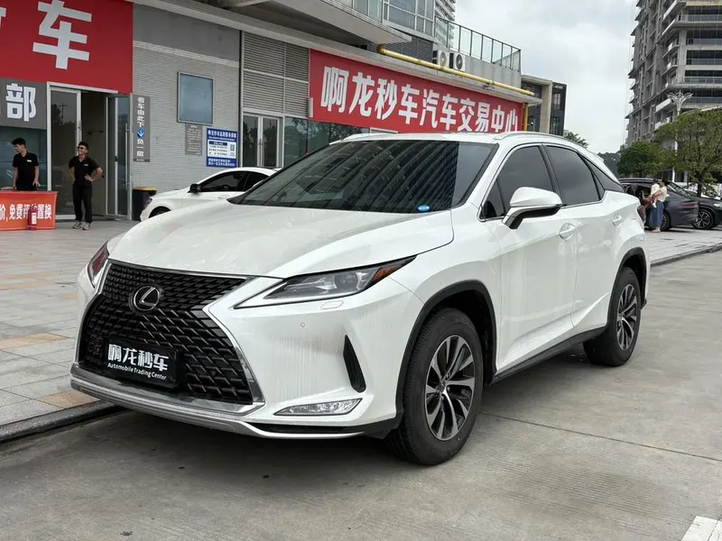 Lexus RX, 2020