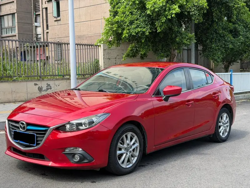 Mazda 3 Axela, 2016