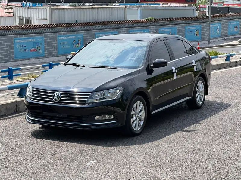 Volkswagen Lavida 1.6L Auto Comfort Edition, 2017 — фото 1