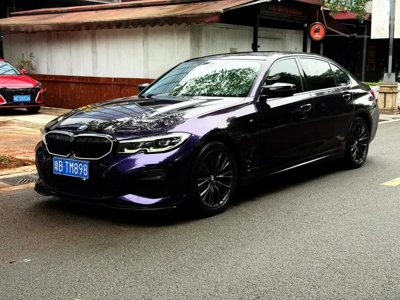 BMW 3-Series, 2022