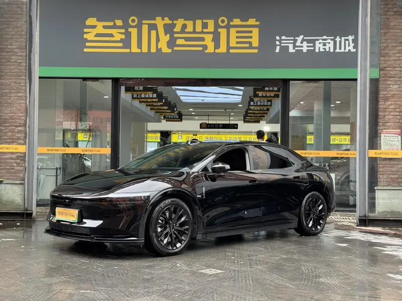 Zeekr 007 Long Range RWD Smart Drive Edition 100kWh, 2025 — фото 1