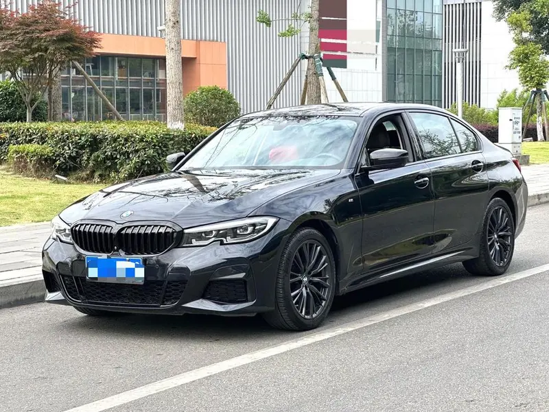 BMW 3-Series, 2021