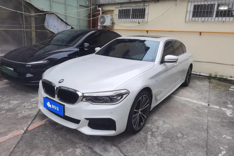 BMW 5-Series, 2020