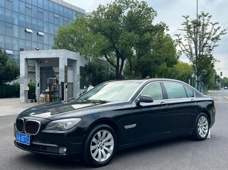 BMW 7-Series, 2009