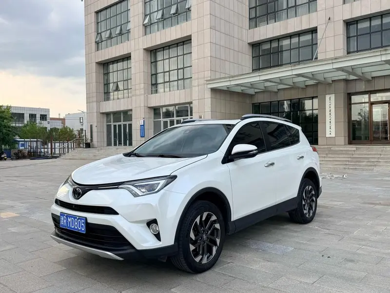 Toyota RAV4 2.5L Auto 4WD Elite i Edition, 2018 — фото 1