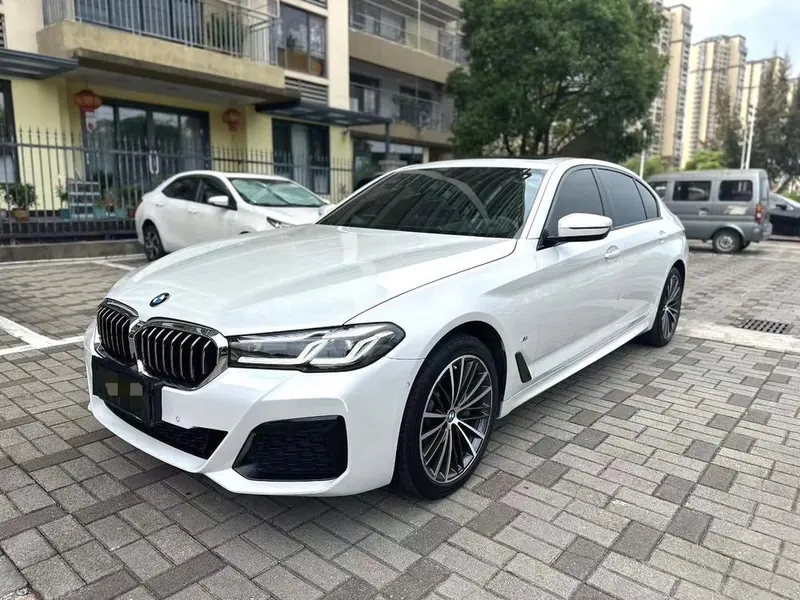 BMW 5-Series, 2021