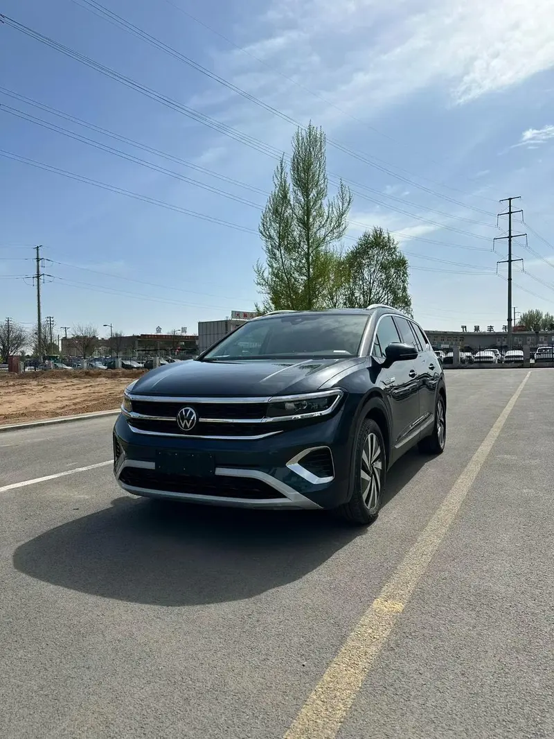 Volkswagen Tavendor 380TSI 4WD Luxury Edition Pro 6 Seater, 2022 — фото 1