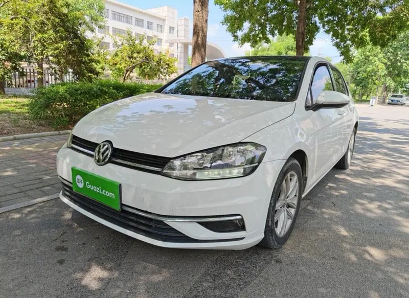 Volkswagen Golf 1.6L Auto Fashion Version, 2018 — фото 1