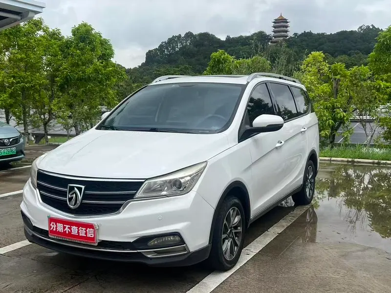 Baojun 730, 2017