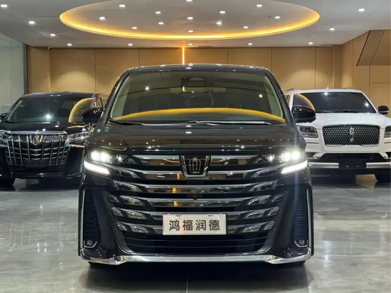 Toyota Vellfire, 2023 — фото 1