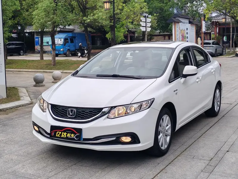 Honda Civic 1.8L Auto Comfort Edition, 2016 — фото 1