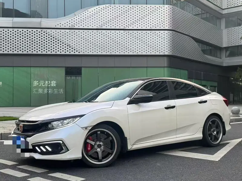 Honda Civic 220TURBO механика 劲控 версия нормы China V, 2019 — фото 1