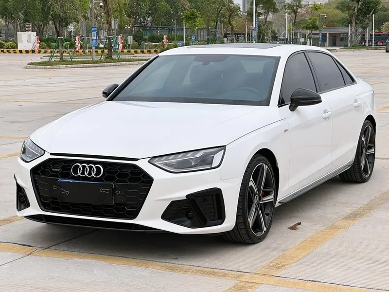 Audi A4L 45 TFSI quattro Refined Version, 2022 — фото 1