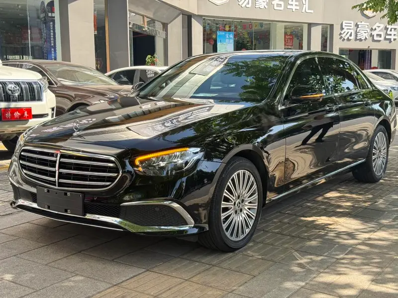 Mercedes-Benz E-Class, 2022