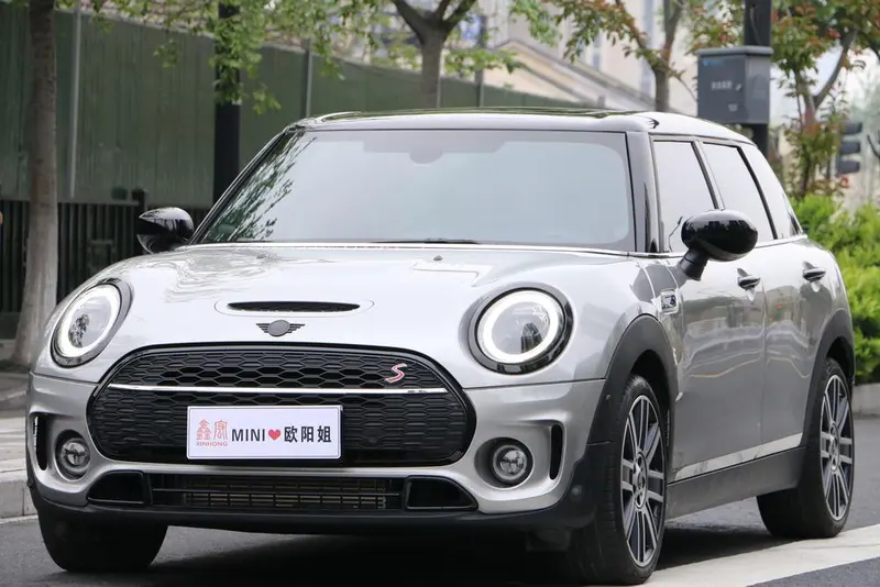 MINI CLUBMAN, 2023