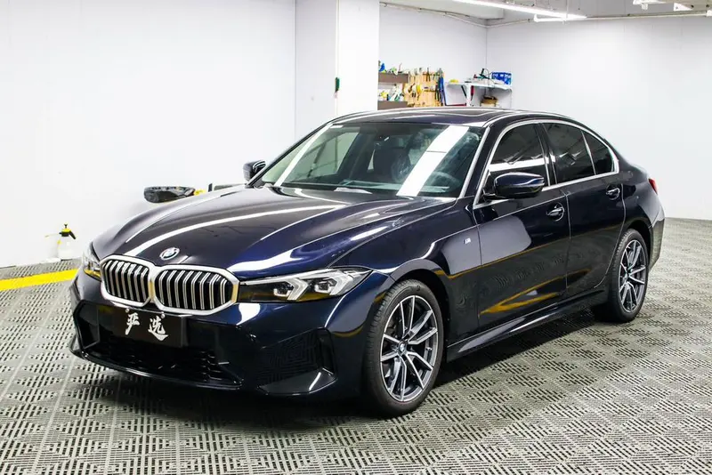BMW 3-Series, 2023