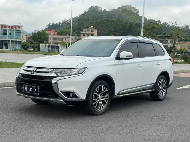Mitsubishi Outlander, 2018