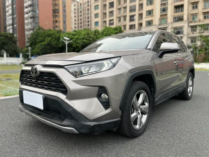 Toyota RAV4 2.0L CVT 2WD Edition, 2020 — фото 1
