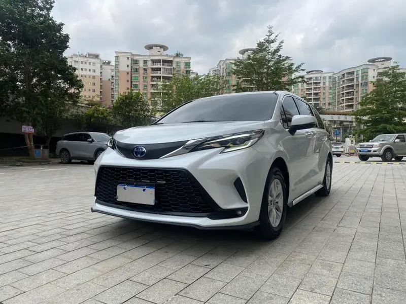 Toyota Granvia, 2023