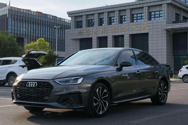 Audi A4L 40 TFSI Luxury Version, 2023 — фото 1
