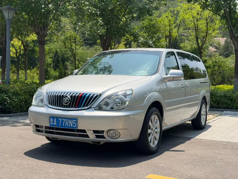 Buick GL8 2.4L Classic Edition, 2014 — фото 1