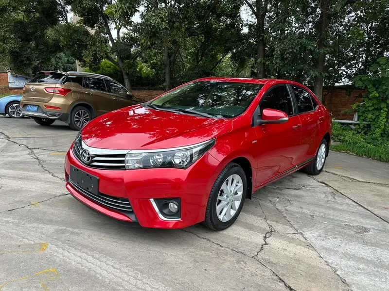 Toyota Corolla 1.6L CVT GL-i Leather Edition, 2014 — фото 1