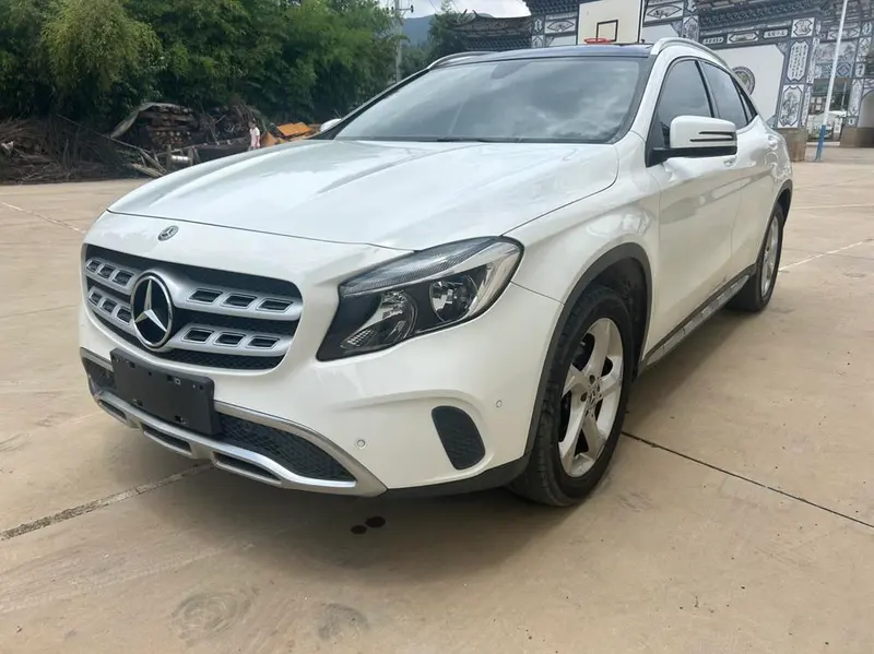 Mercedes-Benz GLA GLA 200 Version, 2018 — фото 1