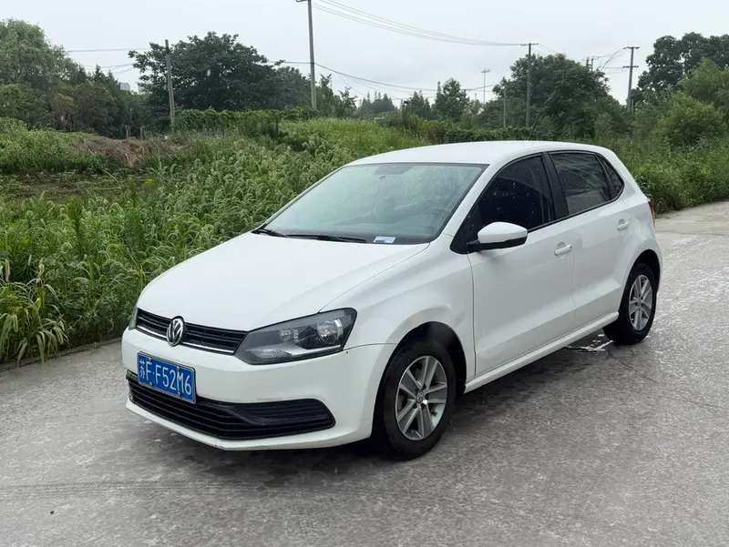 Volkswagen Polo 1.4L Auto Style Version, 2016 — фото 1