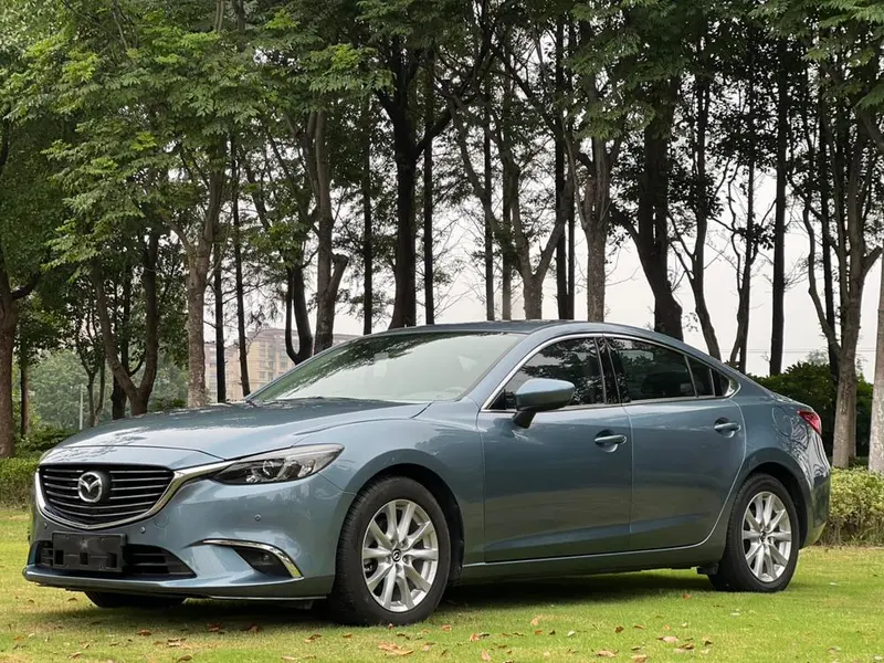 Mazda Atenza 2.0L Blue Luxury Edition, 2017 — фото 1