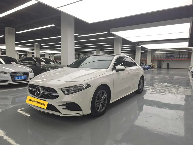 Mercedes-Benz A-Class A 180 L Sport, 2022 — фото 1