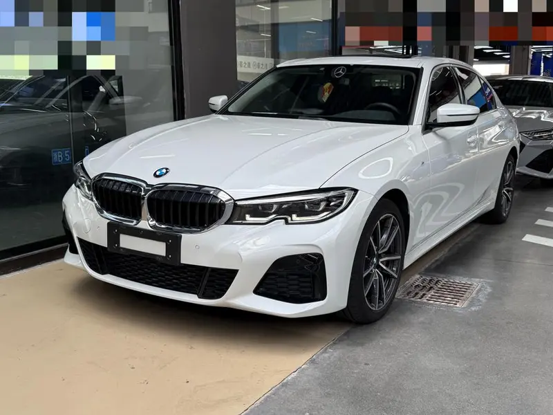 BMW 3-Series, 2022