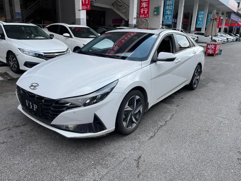 Hyundai Elantra, 2021