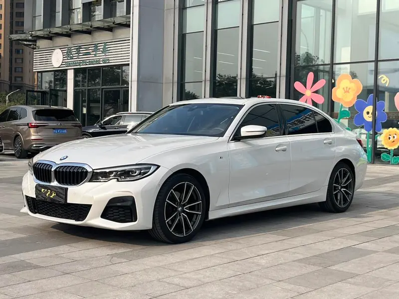 BMW 3-Series, 2021