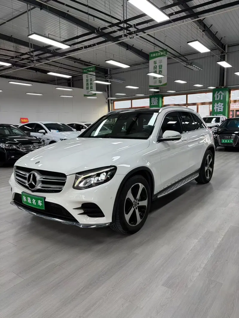 Mercedes-Benz GLC Facelift GLC 260 4MATIC Luxury Version, 2018 — фото 1