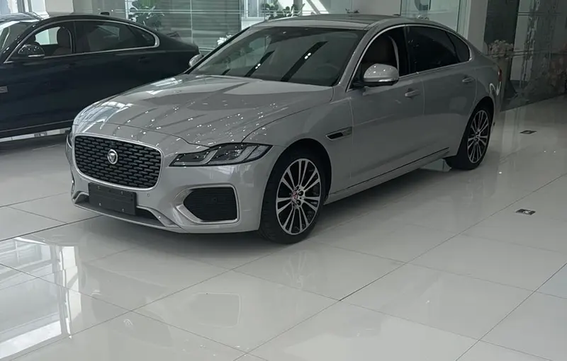 Jaguar XFL 2.0T P250 2WD Prestige Luxury Edition, 2025 — фото 1