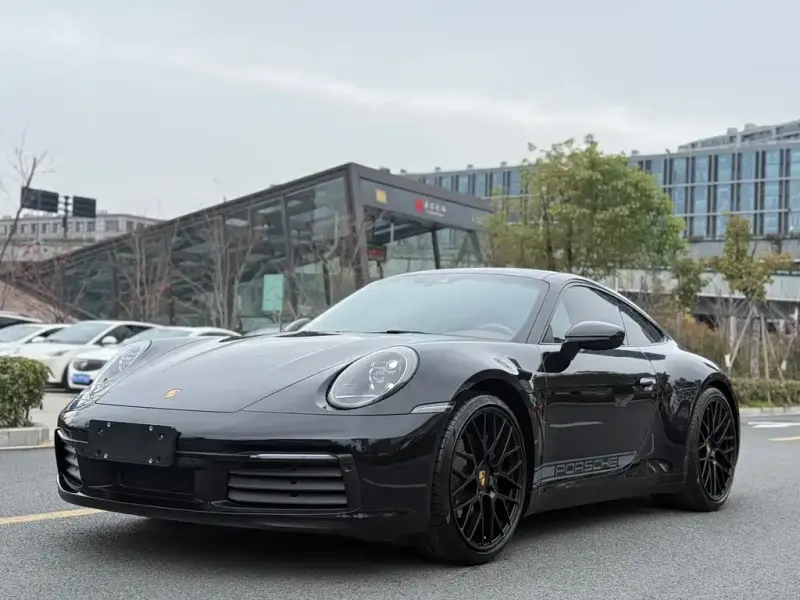 Porsche 911, 2024