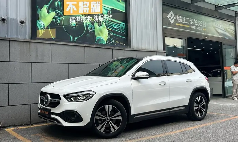 Mercedes-Benz GLA Facelift GLA 200, 2022 — фото 1