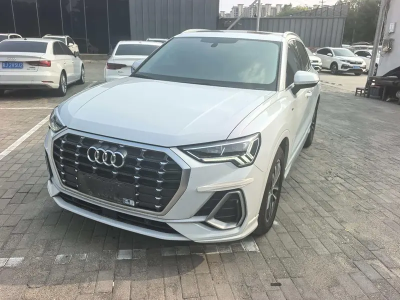 Audi Q3 35 TFSI Fashion Version, 2022 — фото 1