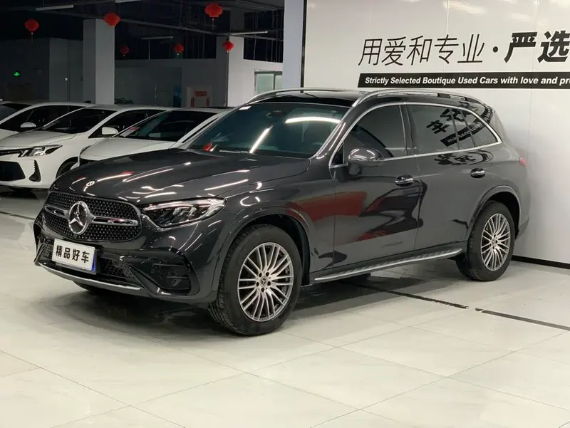 Mercedes-Benz GLC Facelift GLC 300 L 4MATIC Version 5 Seater, 2024 — фото 1