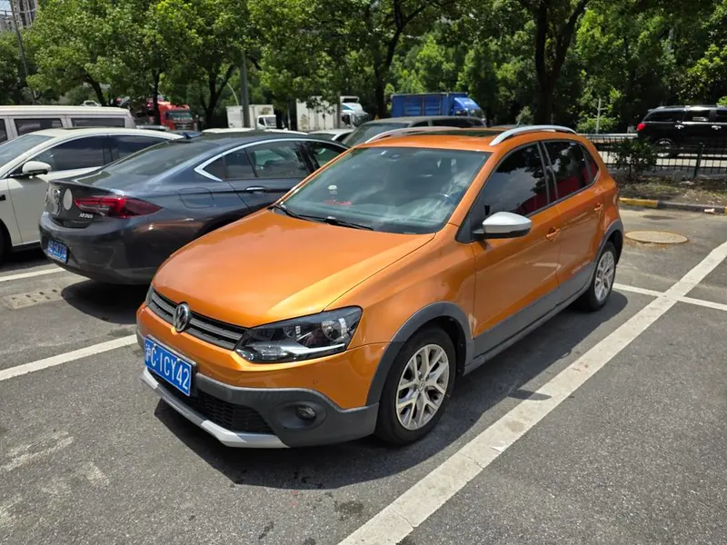 Volkswagen Polo 1.6L Cross POLO Auto, 2014 — фото 1