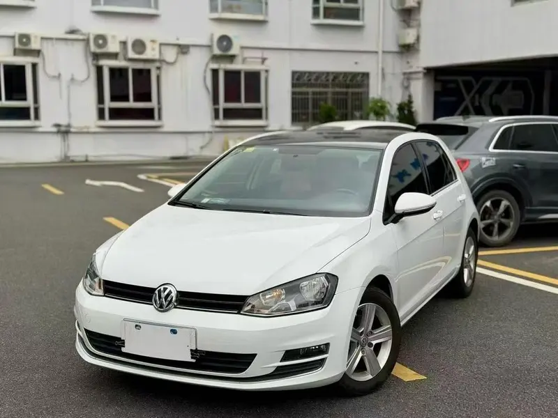 Volkswagen Golf 1.6L Auto Comfort Version, 2016 — фото 1