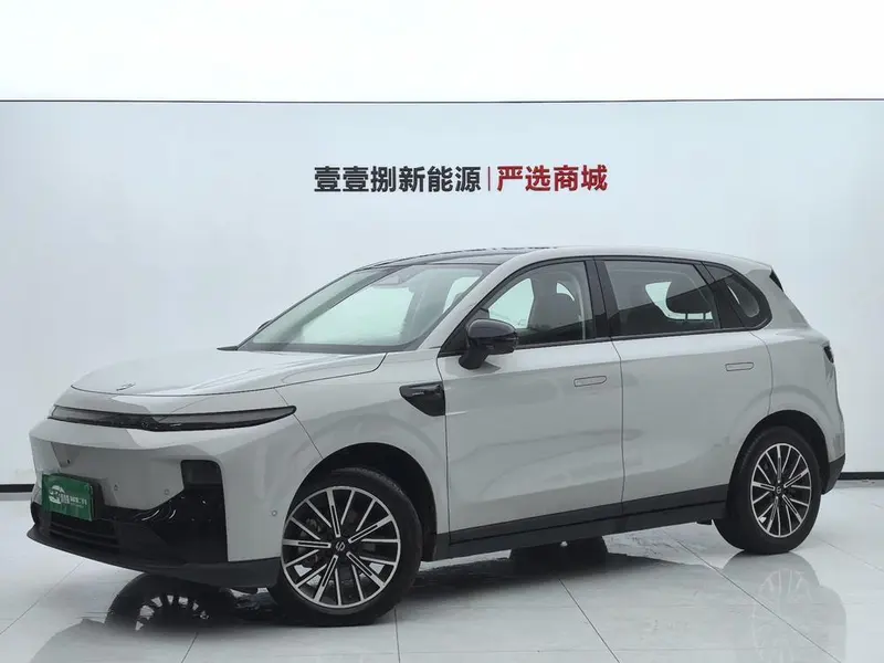 Leapmotor B10, 2025