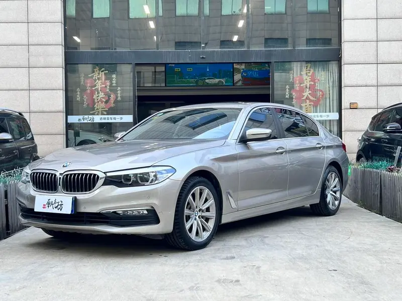 BMW 5-Series, 2018