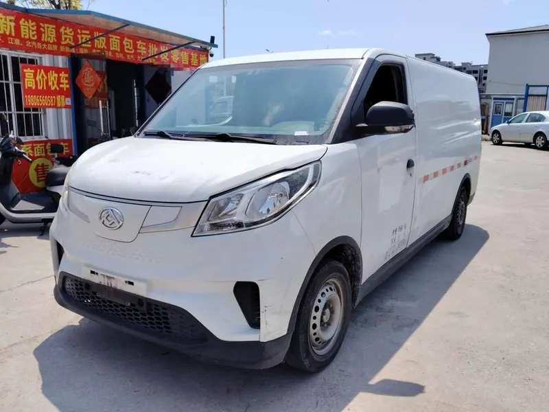 Maxus EV30, 2022