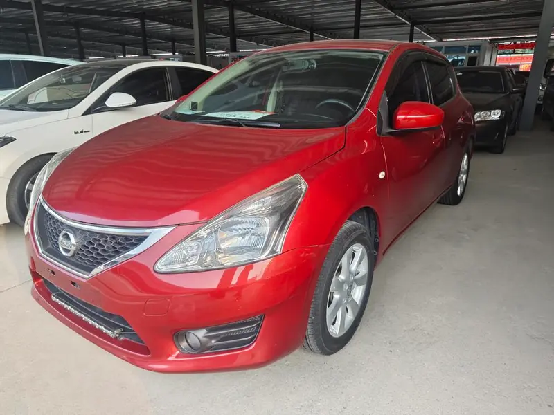 Nissan Tiida 1.6L CVT Comfort Version, 2011 — фото 1
