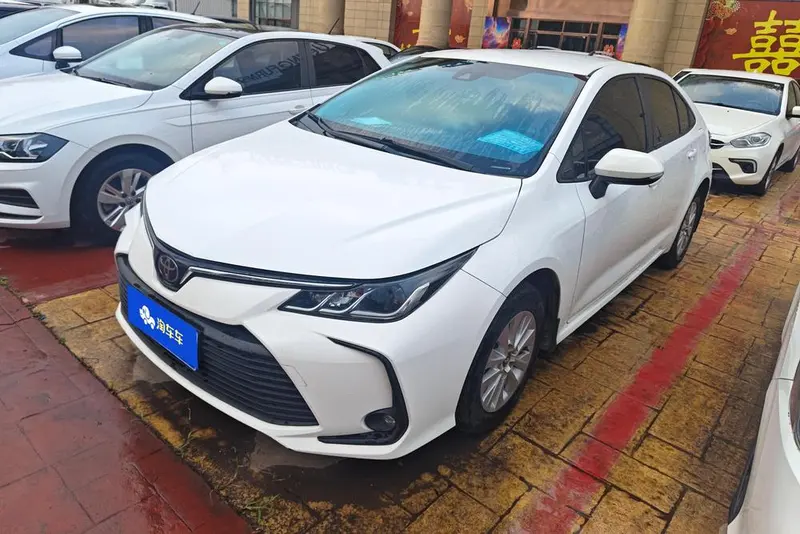 Toyota Corolla 1.2T S-CVT GL Edition, 2019 — фото 1