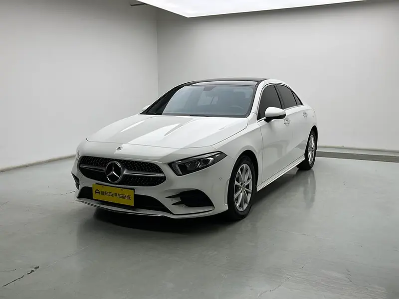 Mercedes-Benz A-Class Facelift A 200 L Sport Fashion Edition, 2022 — фото 1