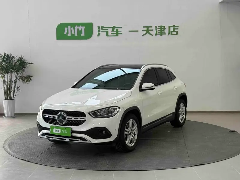 Mercedes-Benz GLA GLA 180, 2022 — фото 1